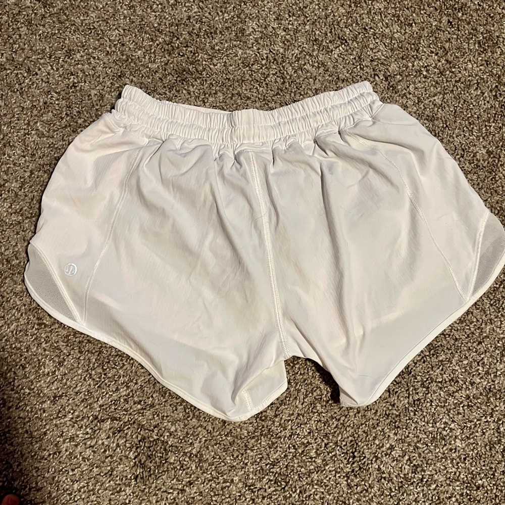 White lulu lemon shorts, great used condition!